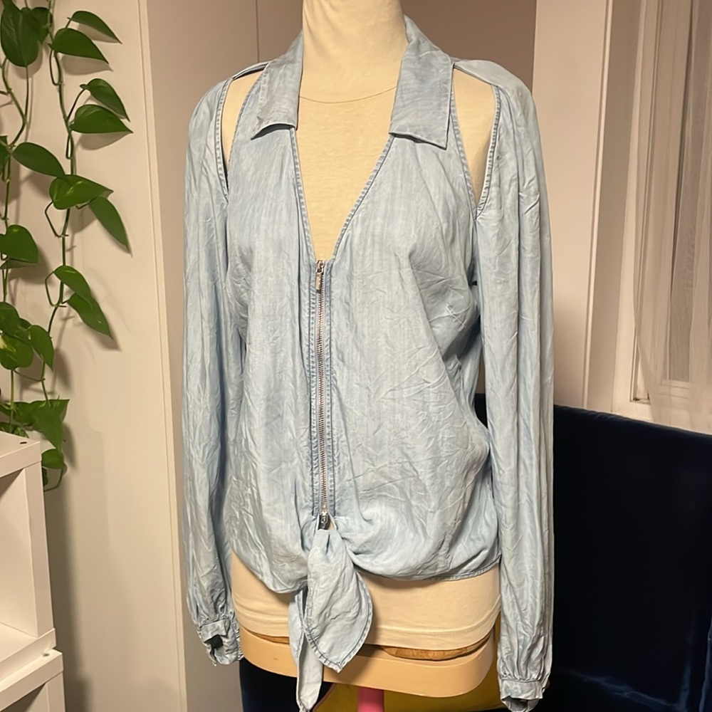 Bebe chambray cutout long sleeve top